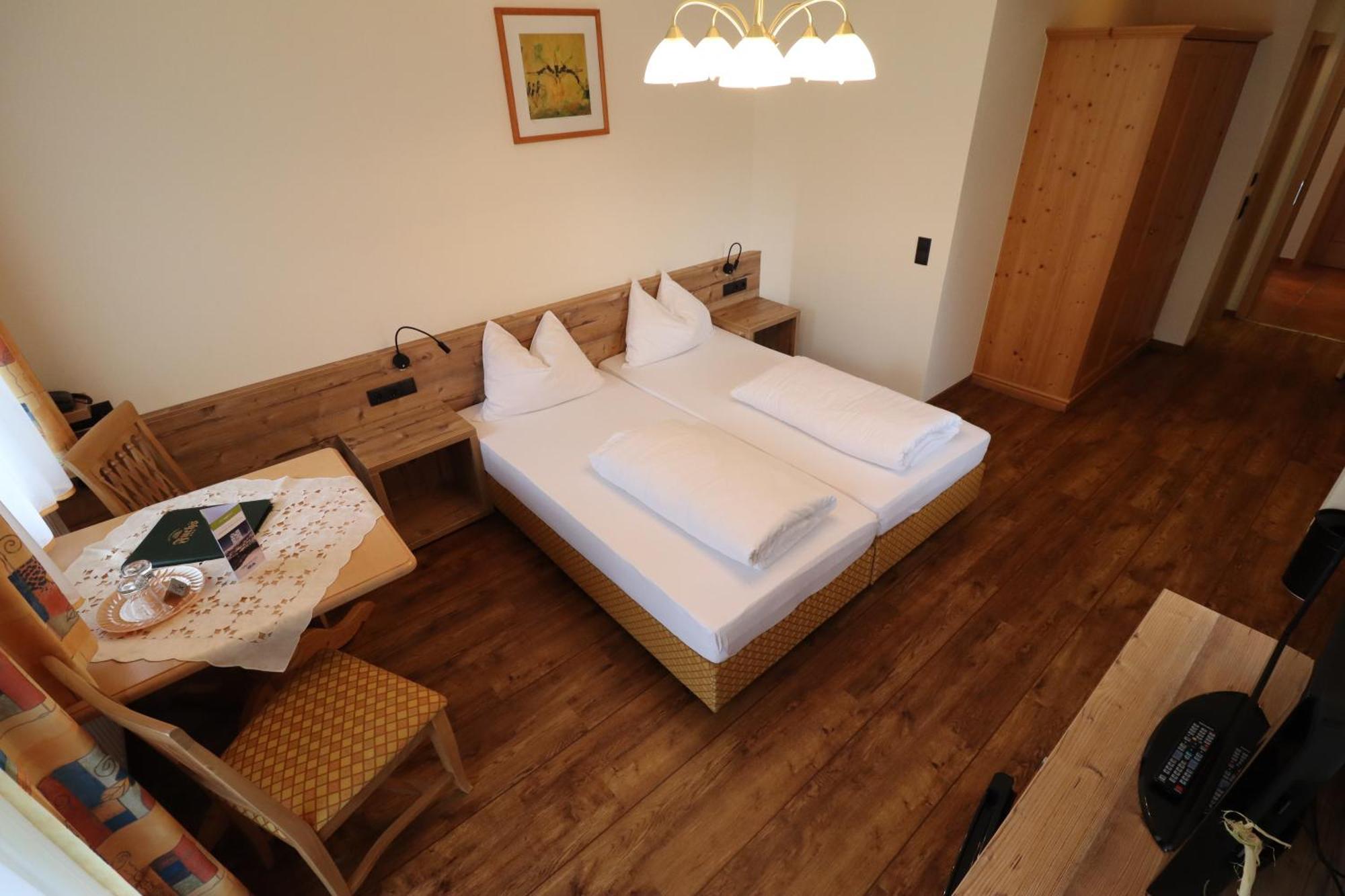 Fuchs Bed & Breakfast 3*